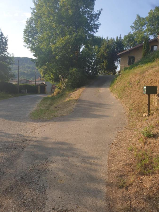 Location De Vacances A Neylis Avec Vue Sur Les Forets Et Les Champs Carla-de-Roquefort Exterior photo